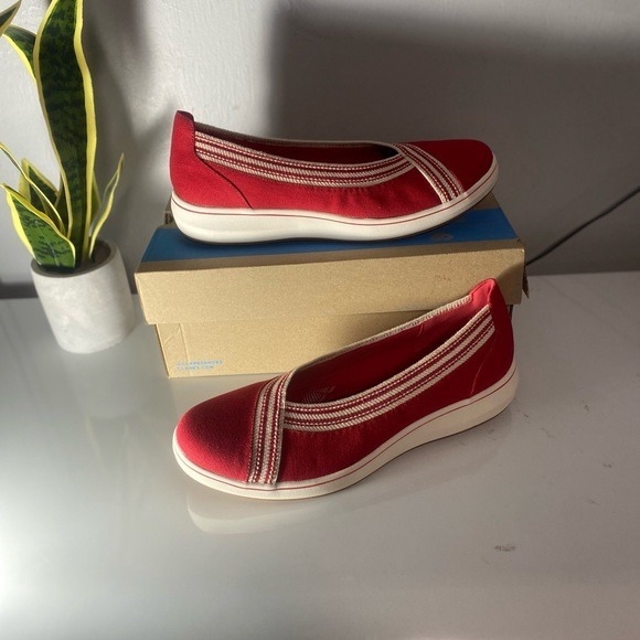 Clarks Shoes - Clarks Cloudsteppers Red Slip On Loafers Flats Womens Shoes. Size 12N
